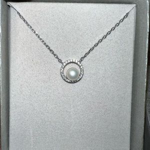 Pearl necklace